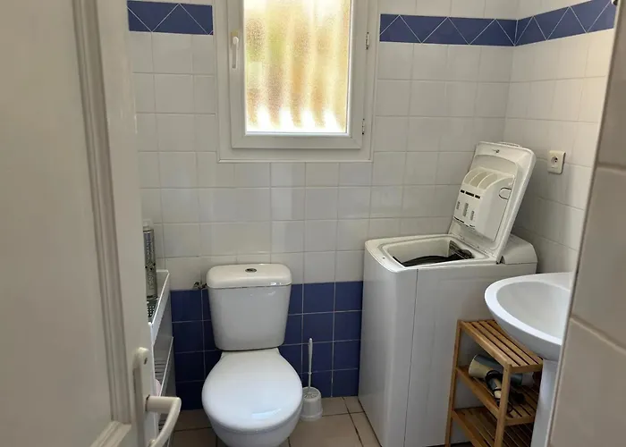 Maison De Charme A Avec Terrasse Et Jardin Дом отдыха