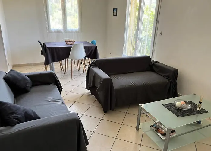 Дом отдыха Maison De Charme A Avec Terrasse Et Jardin